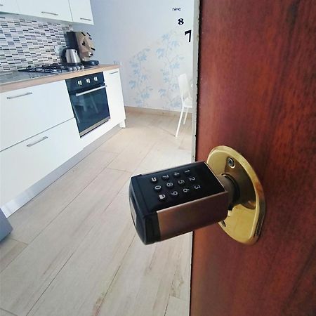 Dionilo 30 Apartment Наполи Екстериор снимка