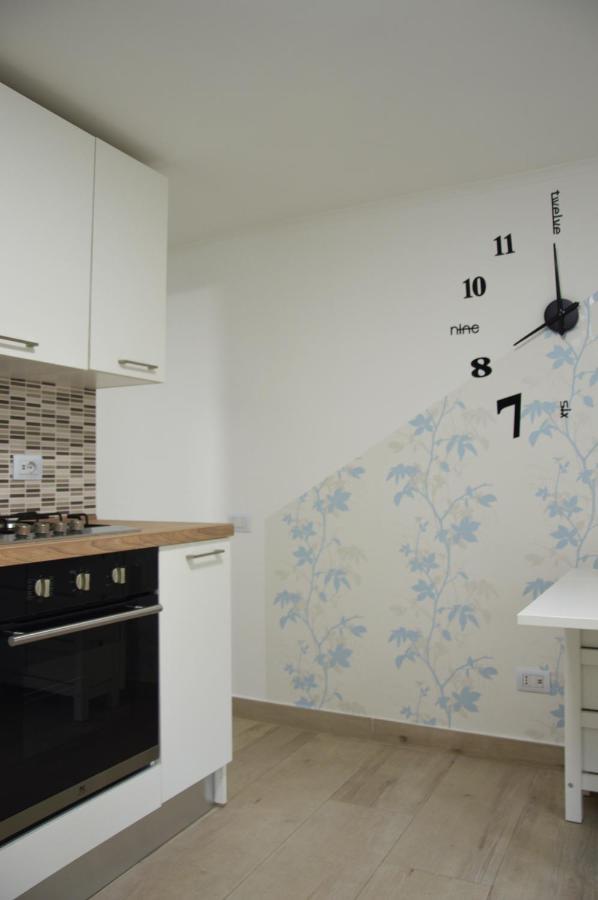Dionilo 30 Apartment Наполи Екстериор снимка