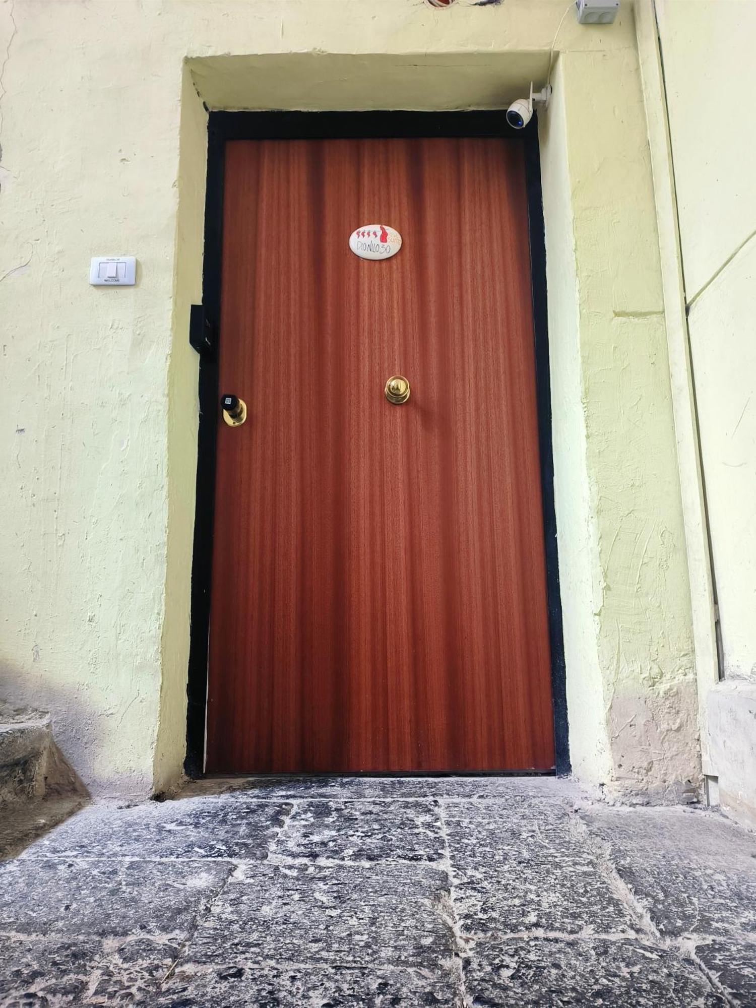 Dionilo 30 Apartment Наполи Екстериор снимка